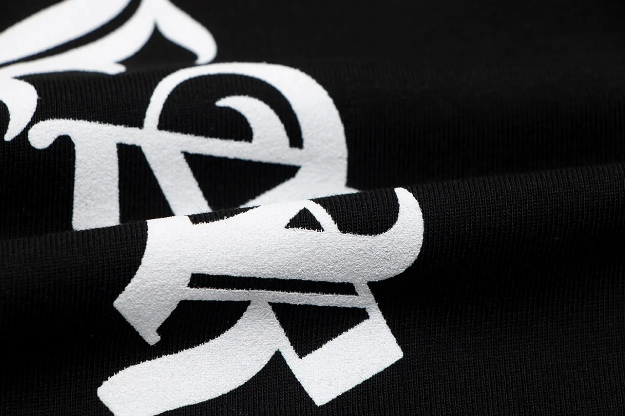 P150 Chrome Hearts Chrome Hearts Sanskrit Cross Armband Short Sleeve Size: SMLXL Color: Black